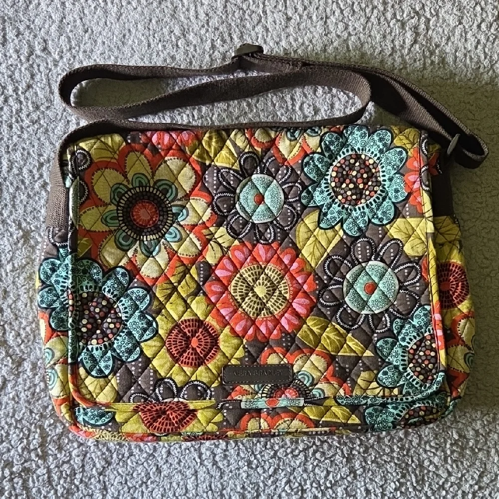 Vera Bradley Quilted Cushioned Floral Laptop Crossbody Bag In Flower Shower